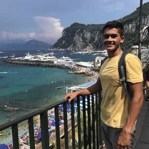 Meet your Posher, Diego